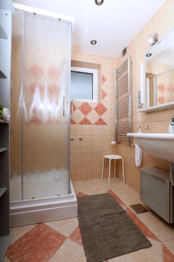 Apartma Dolinar Gorenja Vas  Exteriör bild
